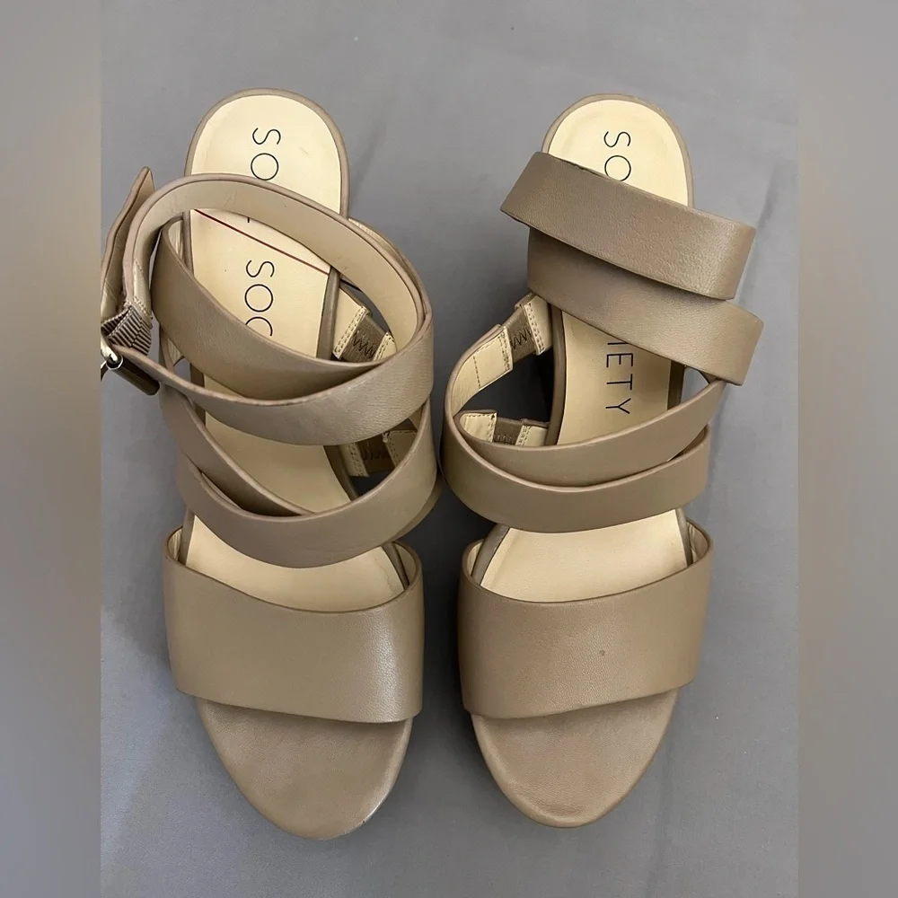 Sole Society Pippy Wedge Strappy Sandals 10